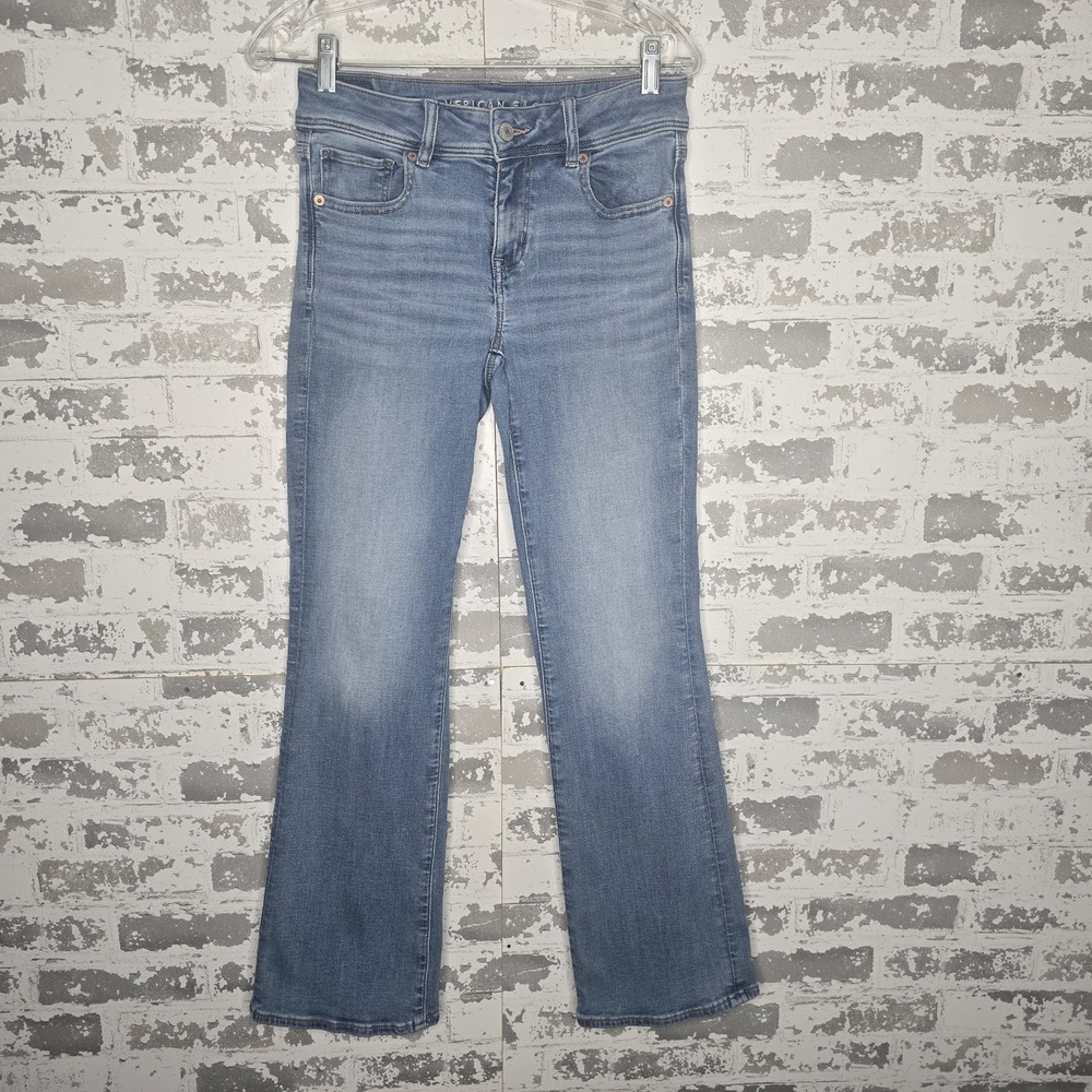 American Eagle Jeans Womens 4 Short Kick Boot Cut Light Blue Denim Wash Low Rise